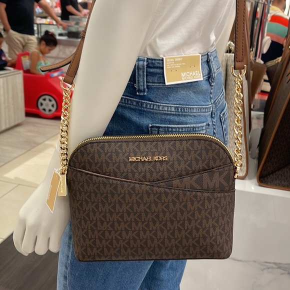 MICHAEL KORS Jet Set Medium Logo Dome Satchel Crossbody 
Brown 
NWT - Picture 12 of 16